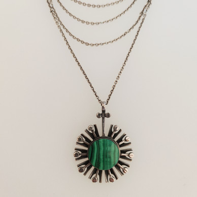 Kultateollisuus oy, Jorma Laine, Malakiitti Riipus , Kaulakoru Hopeaa -74