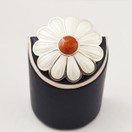 Kalevala Koru , Kukkaketo Solki / riipus,  Emaloitu, Hopeaa -05