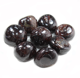 Granaatti punainen  20-25mm