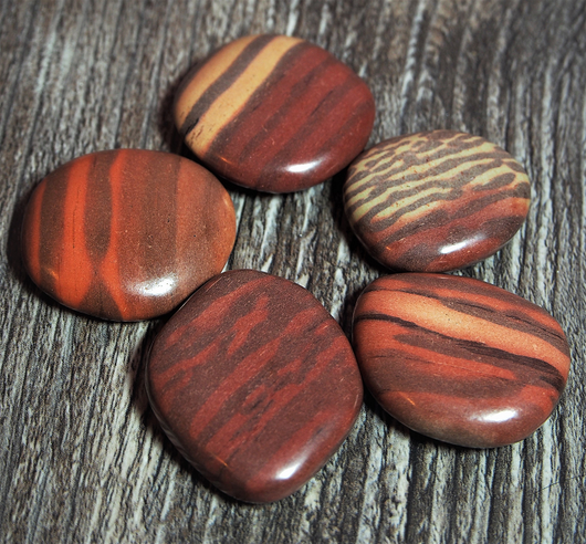 Jaspis 'Font' litteä 30-35mm