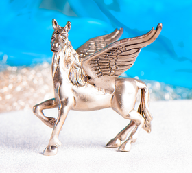 Patsas Pegasus messinkiä 10*16cm