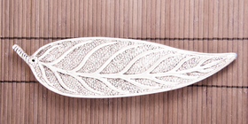 Suitsukealusta alumiinia 'Pyökinlehti' 6,5*24cm