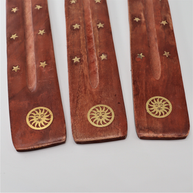 Suitsukealusta puinen 'Aurinko' 