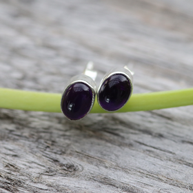 Korvakorut Ametisti 'Ovaali' 7*5mm