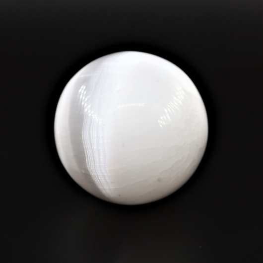 Seleniittipallo 70-80mm