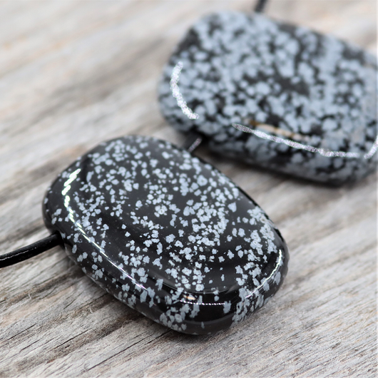 Lumihiutaleobsidiaani 'Rectangle' Riipus 40*30mm