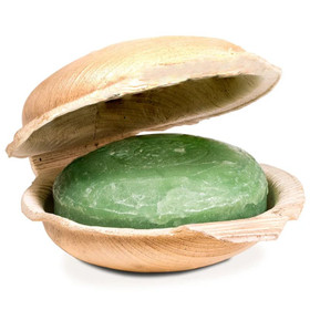 Holy Lama Naturals: Ayurvedic Coconut Oil 'Rainforest - Vetivert' Saippua 100g