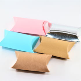 Lahjarasia pahvinen 'Pillow' ruskea 90*60*25mm