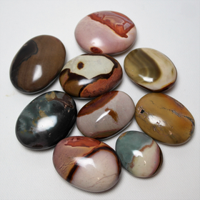 Jaspis Polychrome 'Amulettikivi' 25-35mm