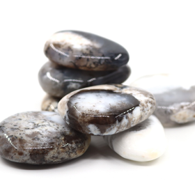 Dendriitti Opaali (Akaatti) 'Black & White' litteä 35-40mm