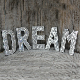 'DREAM' Sisustuskirjaimet alumiinia 10cm