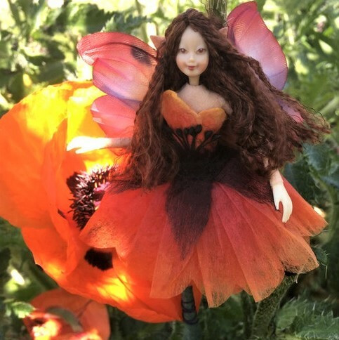 Keijuperhe: Kukkaiskeiju 'Unikko'