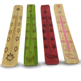 Suitsukealusta puinen 'Värikäs'