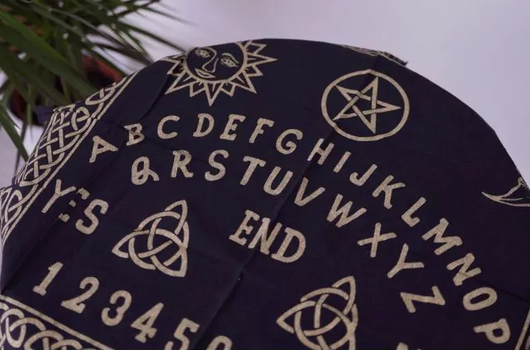Seinävaate / Alttariliina 'Ouija Board' 60*60cm
