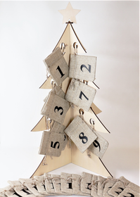 KuuKorennon Kivikalenteri - Kuusi 50cm