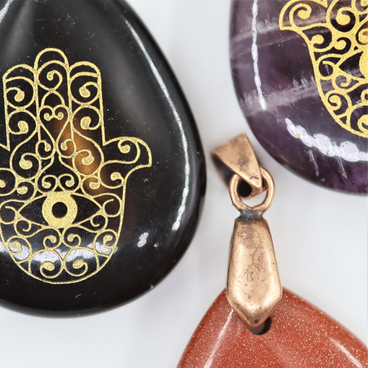 Riipus 'Hamsa Drop' 32*25mm