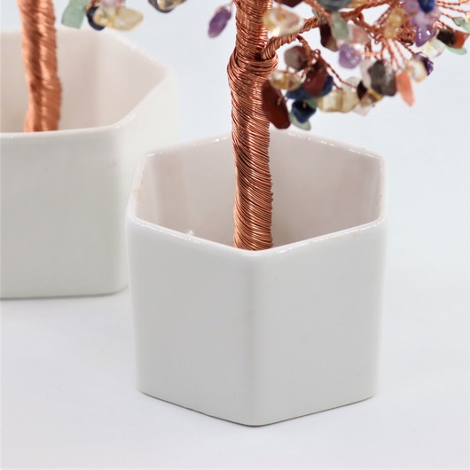 Kivipuu 'Chakra Gem Tree' keraamisella jalustalla 15cm