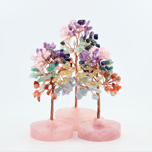 Kivipuu 'Chakrakivipuu' ruusukvartsijalustalla 12cm