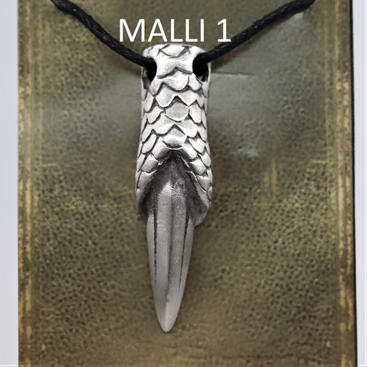 Kaulakoru 'Gothic Amulet' (12 mallia)