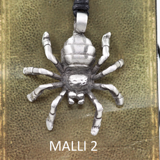 Kaulakoru 'Gothic Amulet' (12 mallia)