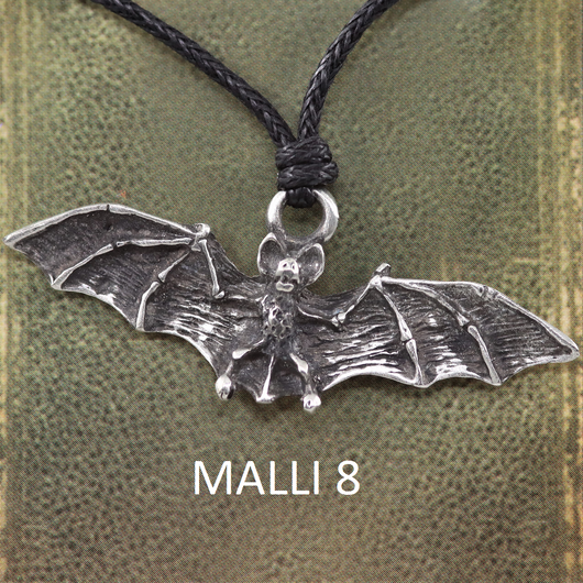 Kaulakoru 'Gothic Amulet' (12 mallia)