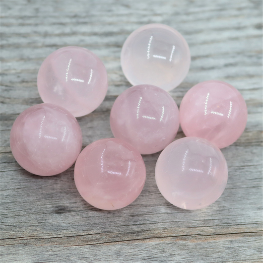 Ruusukvartsi Pallo 20mm