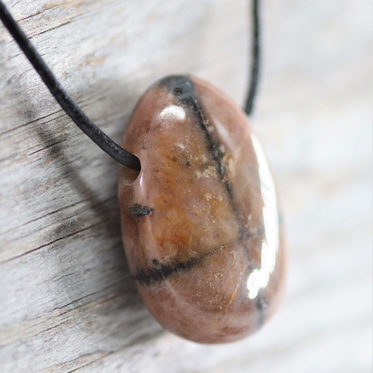 Riipus Kiastoliitti 'Ristikivi' 30*20mm