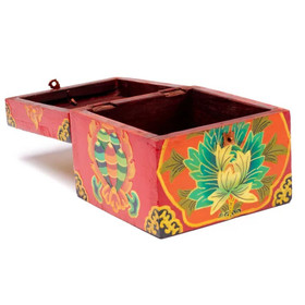 Tiibetiläinen käsinmaalattu rasia 'Lotuses & Endless Knot' 15*12*12cm