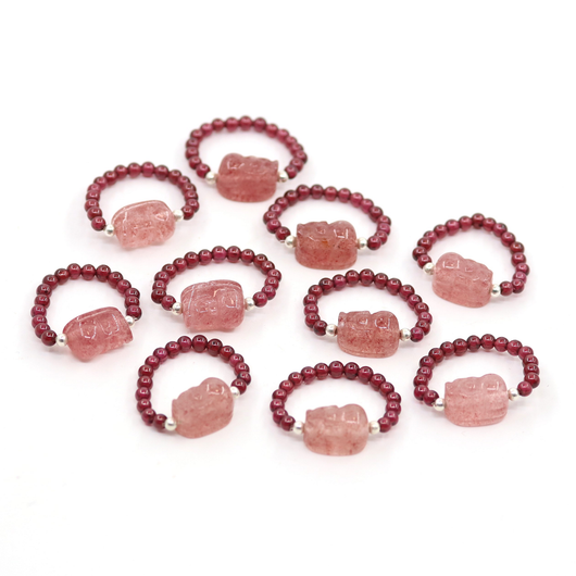 Sormus 'Pi Xiu' Granaatti & Mansikkakvartsi