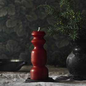 Mehiläisvahakynttilä 'Aatos' puolukka 14,5cm