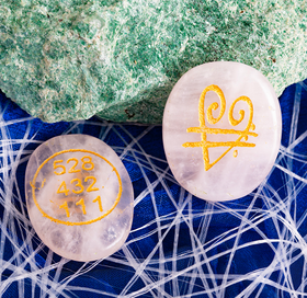 Ruusukvartsi 'Enkelikivi' litteä 30-40mm