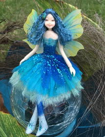 Keijuperhe: Metsänkeiju 'Keltasiipi'