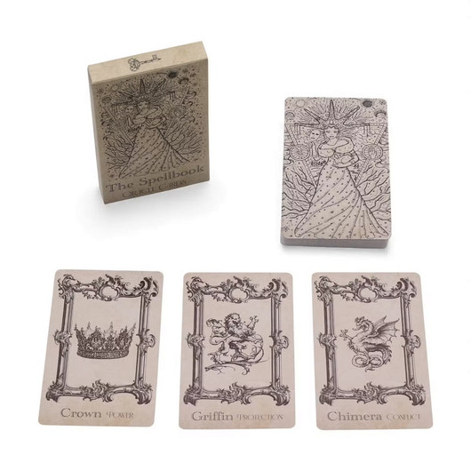 Oraakkelikorttipakka 'The Spellbook'