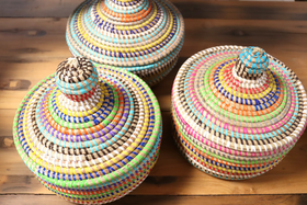 Punottu kannellinen ruohokori 'Senegal Basket Pot' 20cm