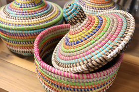 Punottu kannellinen ruohokori 'Senegal Basket Pot' 20cm