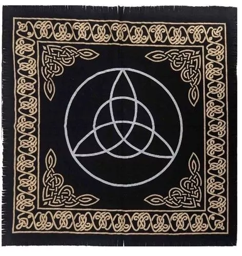 Seinävaate / Alttariliina 'Triquetra' 60*60cm