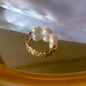 Sormus 'Ketju ja Helmi' 