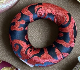 Äänimaljan Tukirengas 8cm Musta-Punainen