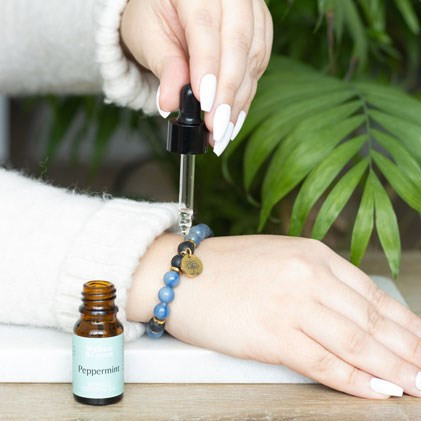 Rannekoru ja Eteerinen öljy setti 'Inner Peace'