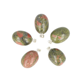 Unakiitti Hopeariipuksella