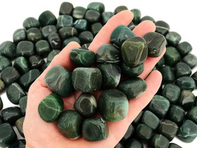 Vihreä Jade Kulmikas 20-25 mm