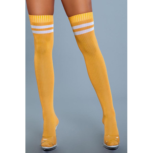 Yli polven sukat -  paksut ja pitkät keltaiset sukat