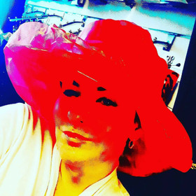 Täältä rohkaisevaa ja elämäiloista juttuseuraa löytyy täältä 30 min