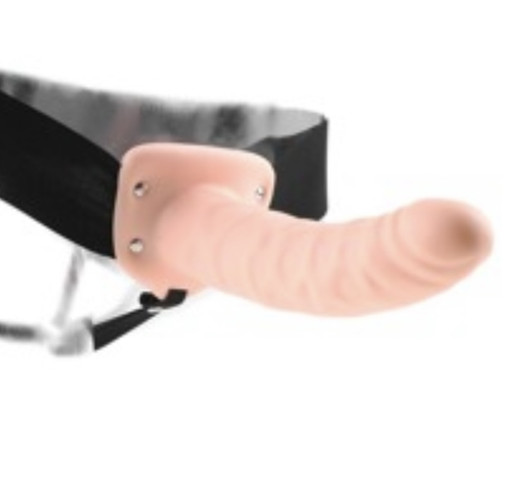 Pegging - Hollow strapon - penispiilo joka mahdollista penetraation 