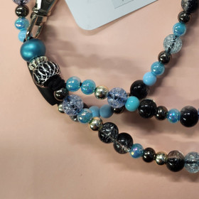 Avainnauha helmistä