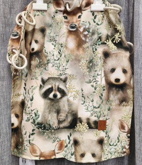 Vaunuverho renkailla, Forest animals