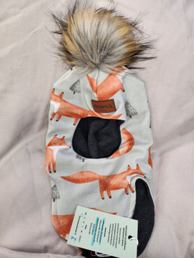 Kypärämyssy tupsulla