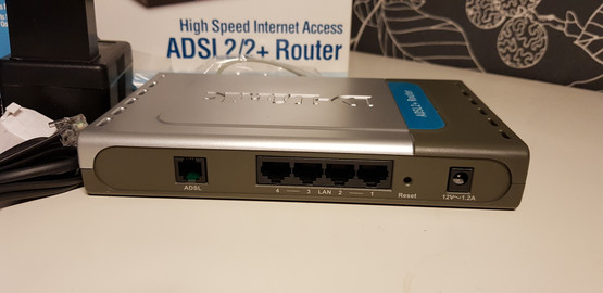 ADSL2 -modeemi (D-Link DSL-524T)