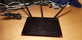 ADSL2+ modeemi (Asus DSL-N55U)