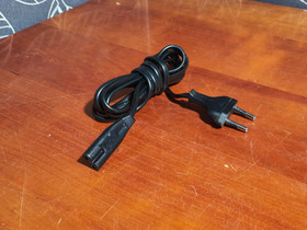 Laitekaapeli 1,5 - 2,5 m (IEC C7)